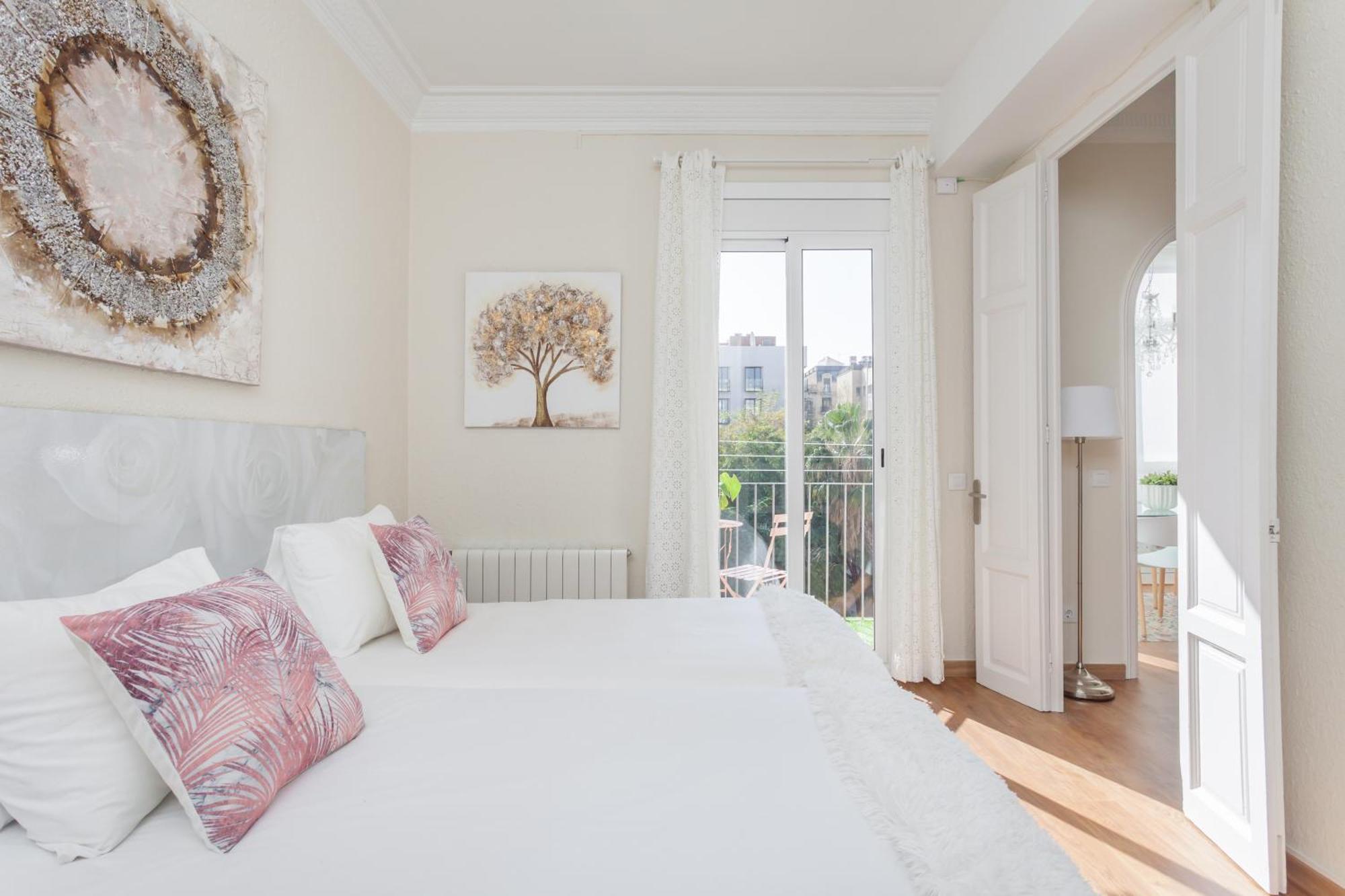 Art House Fira Apartments Barcelona Ngoại thất bức ảnh