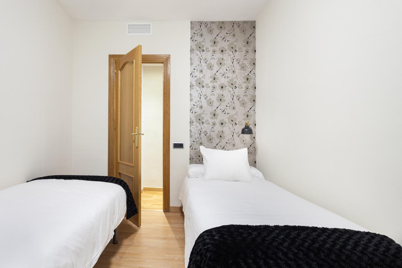 Art House Fira Apartments Barcelona Ngoại thất bức ảnh