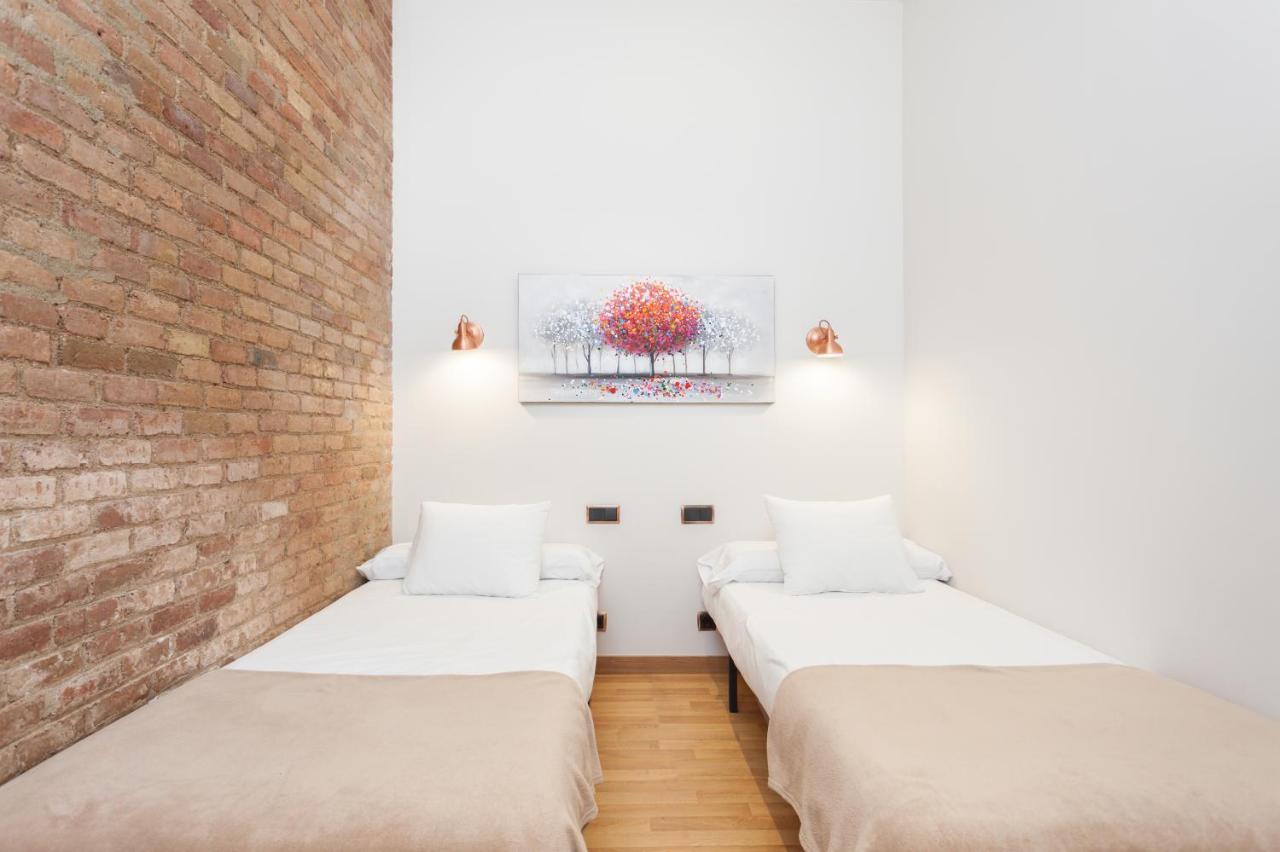 Art House Fira Apartments Barcelona Ngoại thất bức ảnh