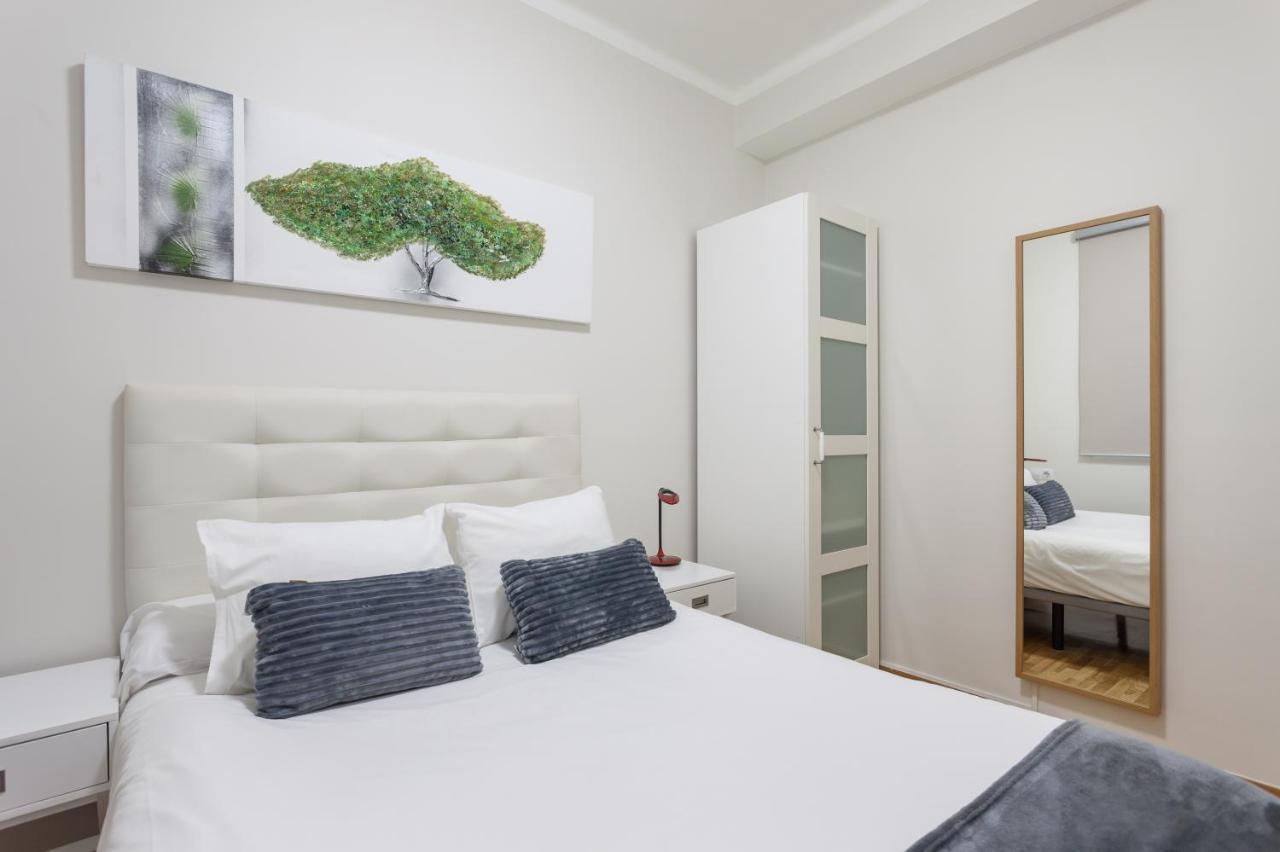 Art House Fira Apartments Barcelona Ngoại thất bức ảnh