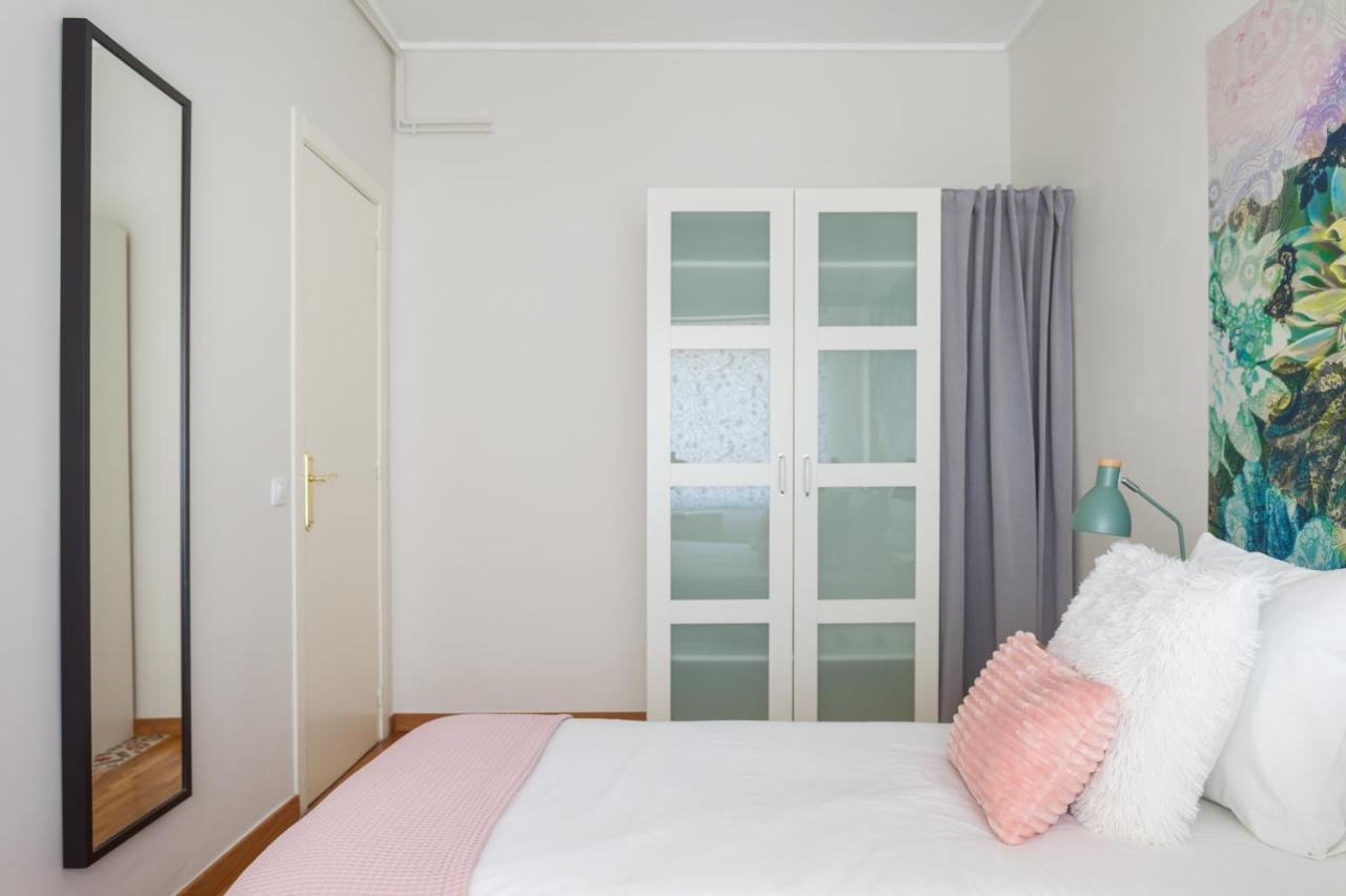 Art House Fira Apartments Barcelona Ngoại thất bức ảnh